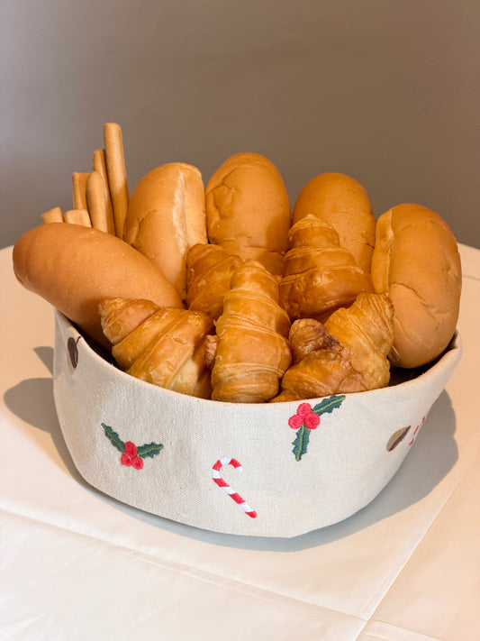 Bread Basket: 9.8 × 8.9 in (25 × 22.5 cm) – doubles as a guest towel organizer