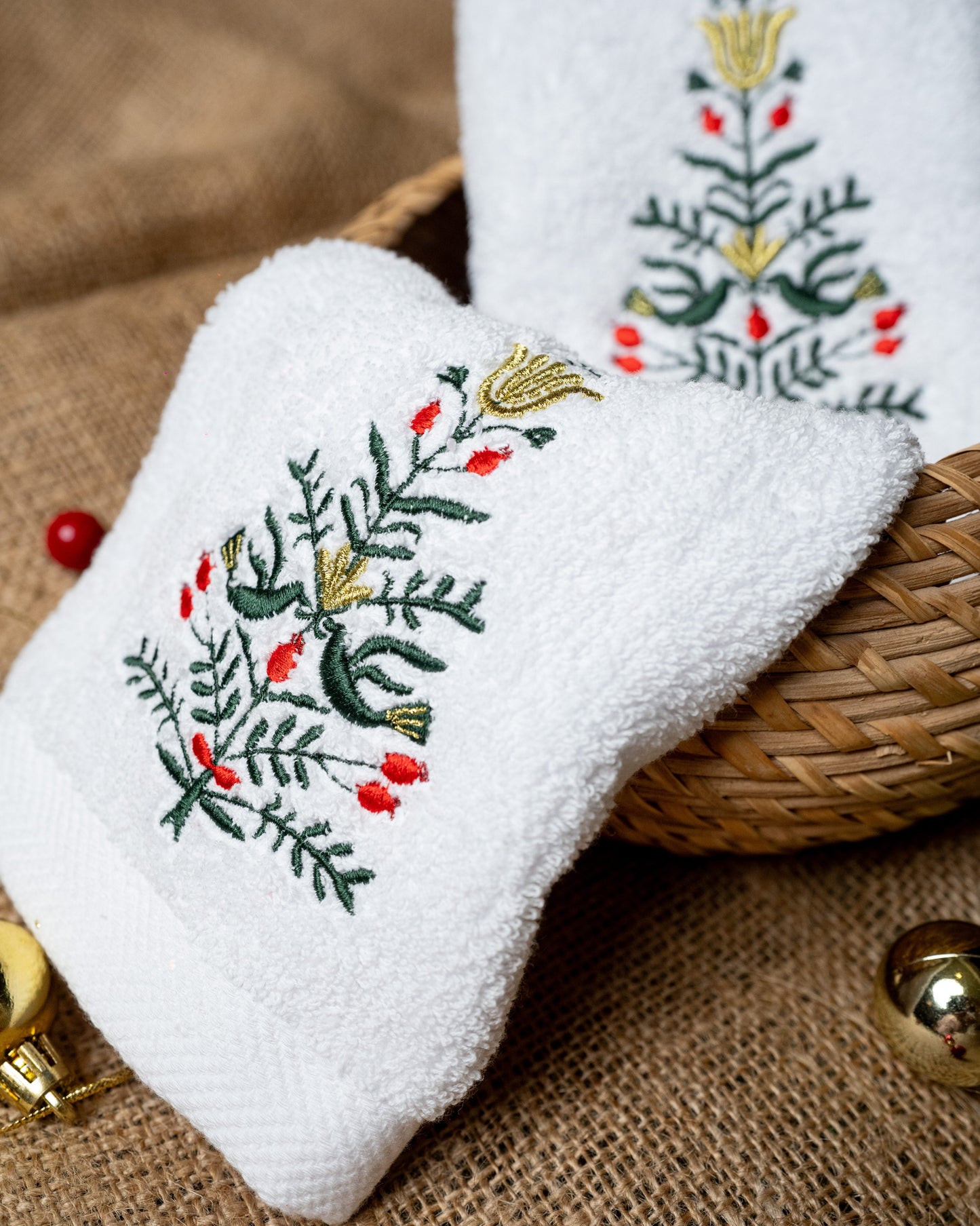 Evergreen Tree Guest Towels – Set of 2