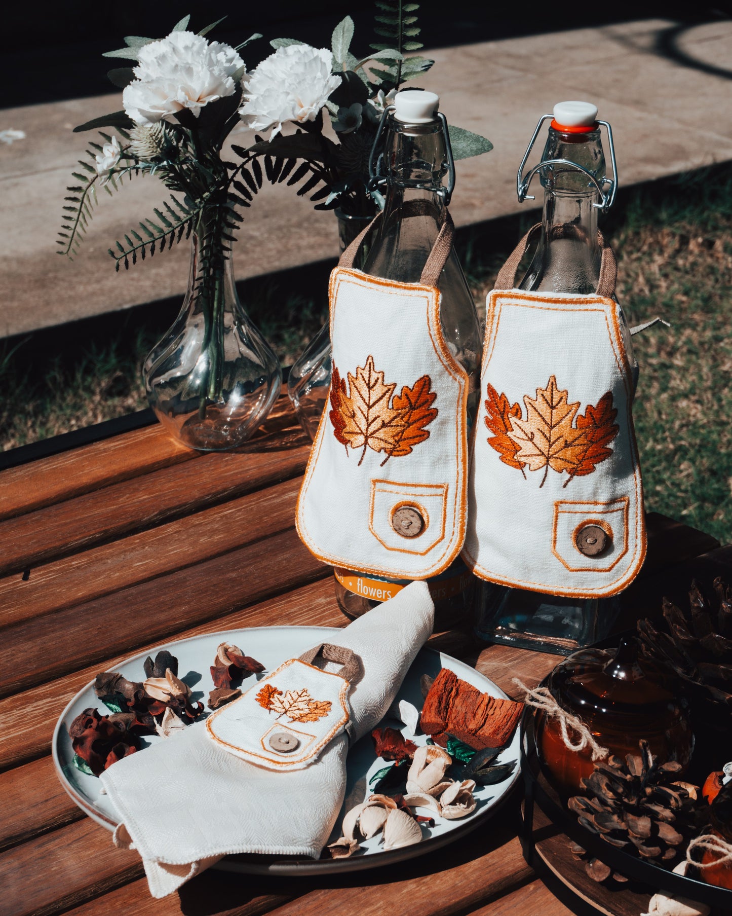 Golden Maple Bottle Apron – Pure Linen Elegance