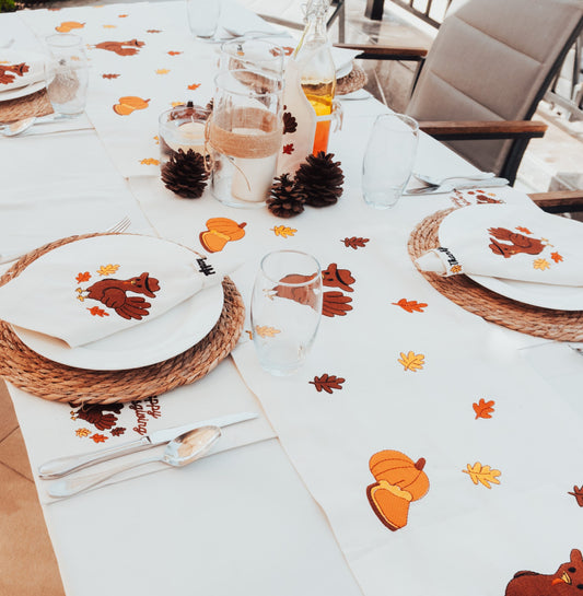 Elegant Thankful Embroidered Table Runner – Premium Mixed Cotton | Autumn Table Décor