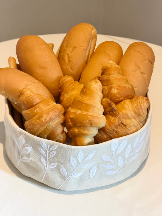 Bread Basket in Ivory Bloom Leaf Design – Elegant Embroidered Decor Holder