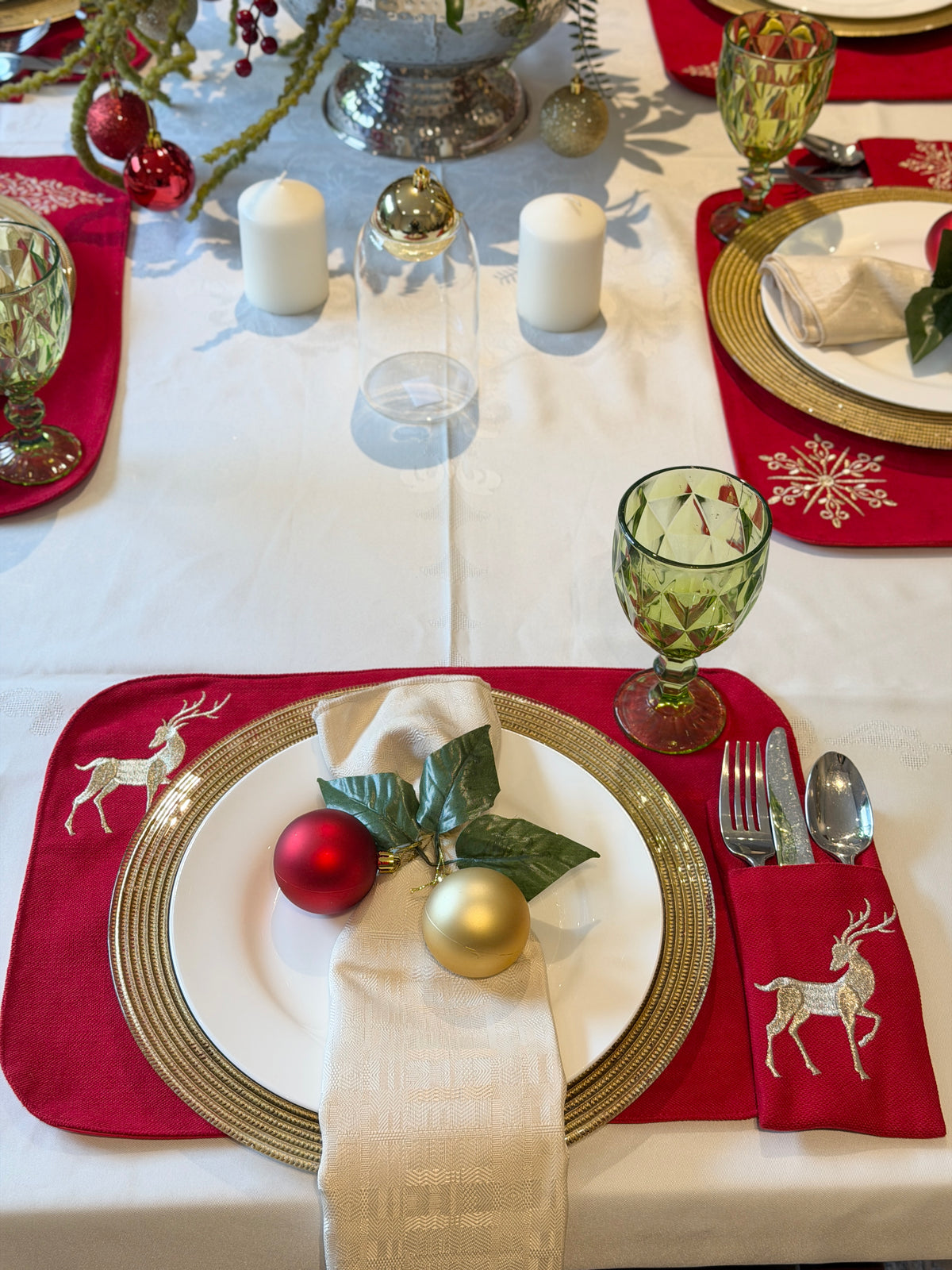 Linen Jolly Deer Placemats - Set of 6