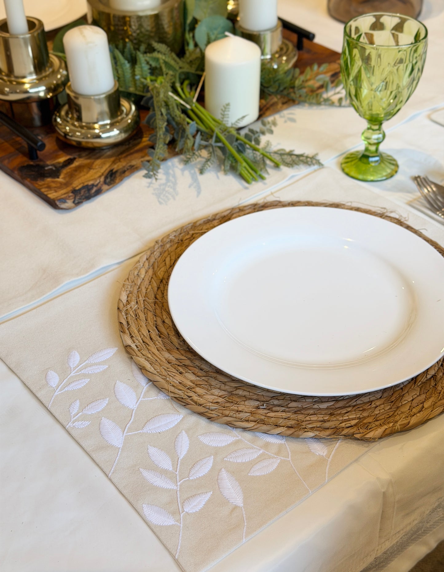 Placemat Set in Ivory Bloom Leaf Design – Elegant Embroidered Cotton Canvas (Set of 6)