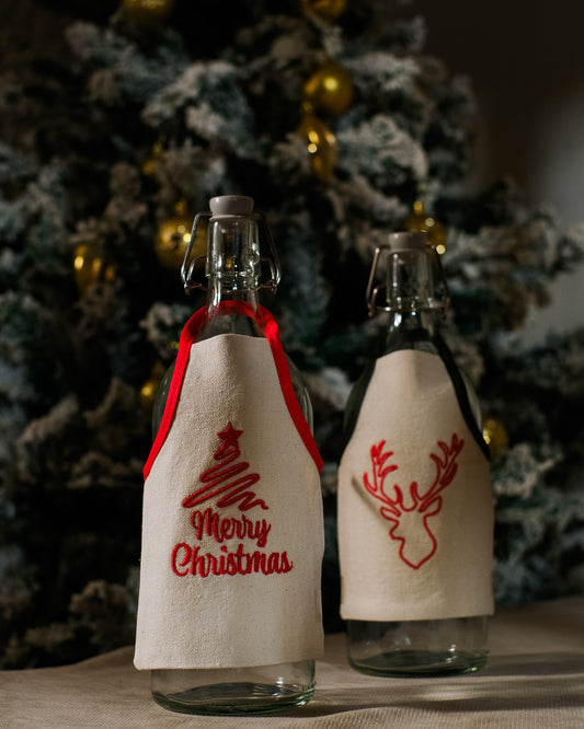 Merry Reindeer Bottle Aprons – Set of 2
