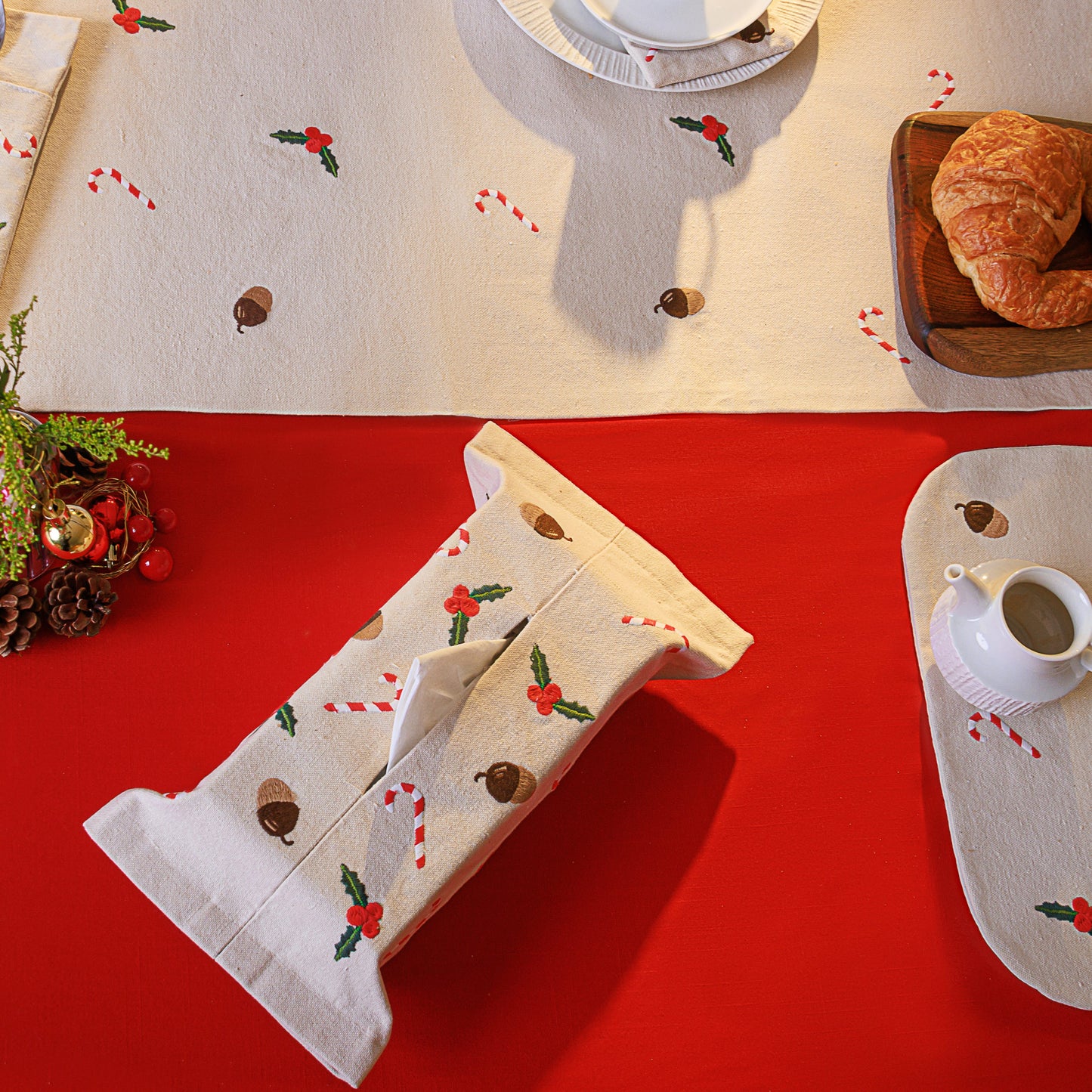 Tissue Box Cover: 7.1 × 14 in (18 × 35.5 cm)