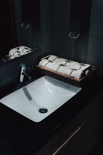 Palmette Hand Towel
