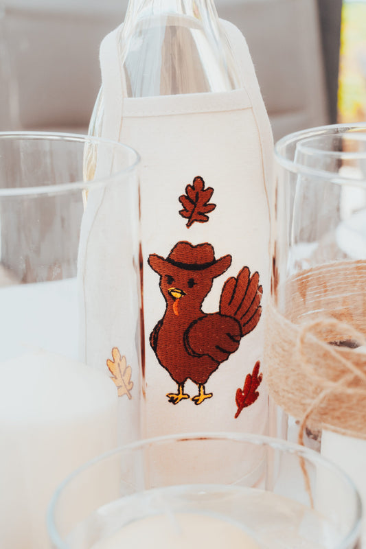 Thankful Bottle Apron – Autumn Embroidered Linen Décor