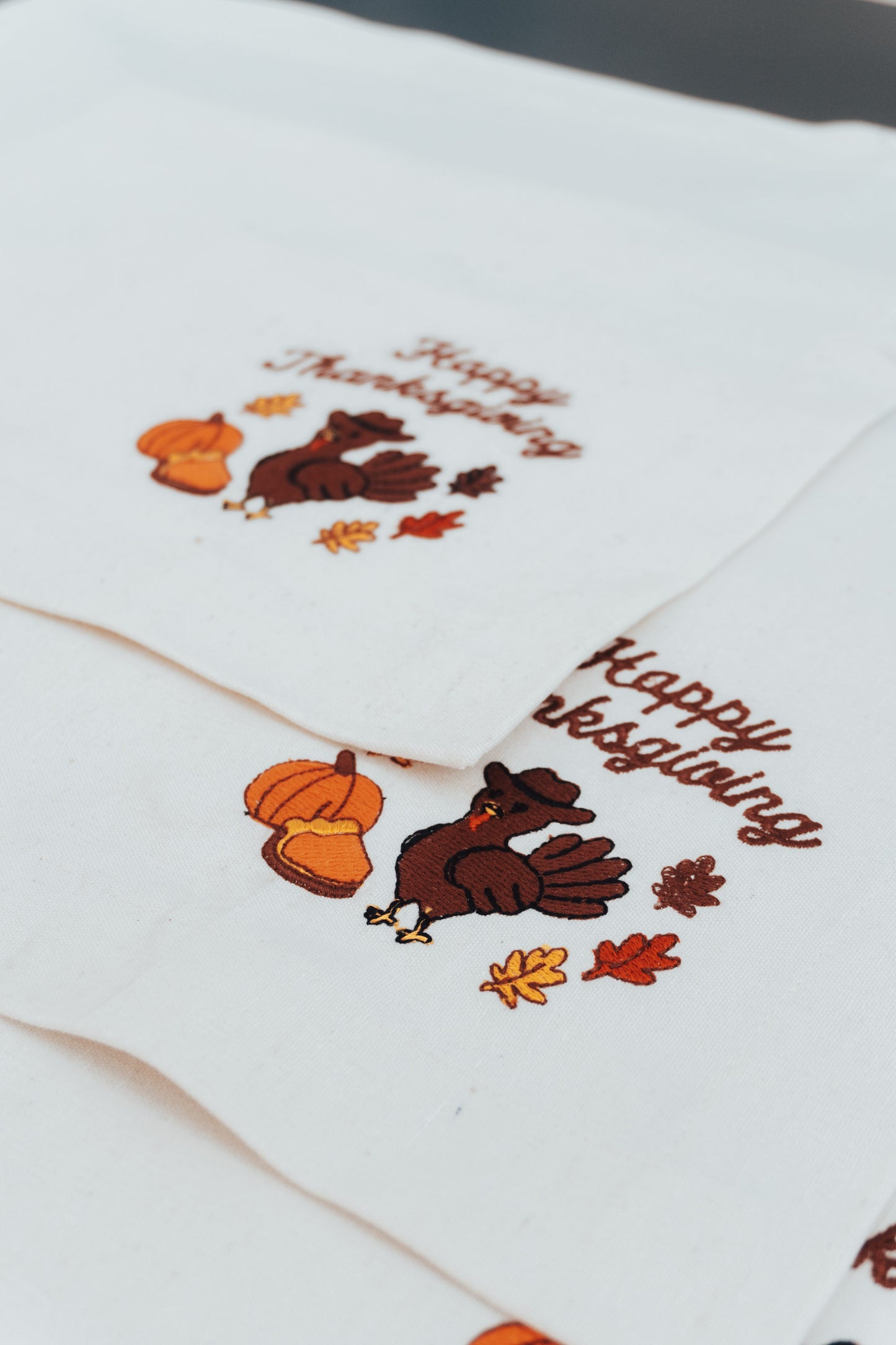 Thankful Embroidered Placemats – Premium Mixed Cotton | Autumn Table Décor